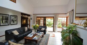 Bayside Lodge - Plettenberg Bay - Living room