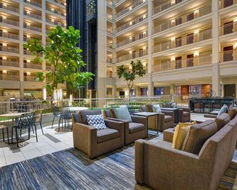 Embassy Suites by Hilton Chicago Downtown River North - Chicago - Hành lang