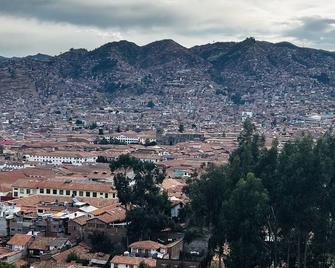 Summit Viewpoint House San Blas - Cusco