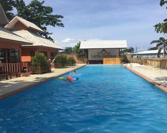 لانتا كوتيدج - كو لانتا - حوض السباحة