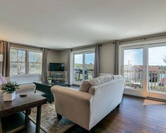 2BR Condo with Ocean Views in Downtown SW Harbor 'Seaglass' - Southwest Harbor - Living room