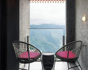 Hotel Indigo Alishan By IHG - Chiayi - Balkon