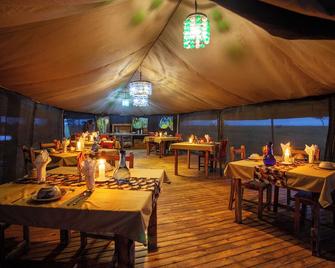 Mawe Tented Camp - Seronera - Restaurante