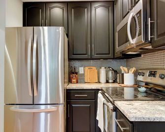 1 Mi to Dtwn: Stylish Denver Home w/ Patio - Denver - Cocina