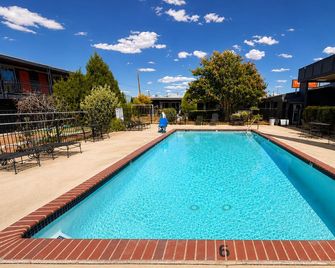 Wesley Hotel - Page - Pool