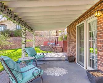 8 Mi to Dtwn Denver: Wheat Ridge Gem w/ Patio - Wheat Ridge - Patio