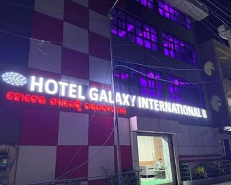 Hotel Galaxy International Puri - Puri - Gebäude