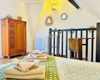 La Petite Maison Solognote, au pied du Château - La Ferté-Saint-Aubin - Bedroom