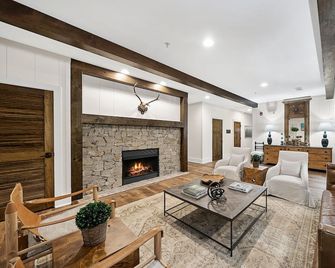 The Blowing Rock Manor - Blowing Rock