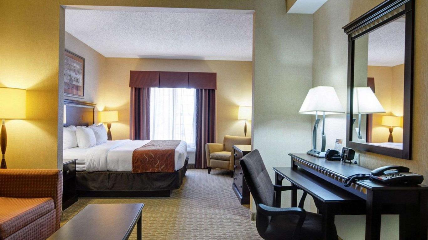 Comfort Suites
