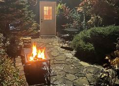 Country living close to town - Buckhannon - Patio