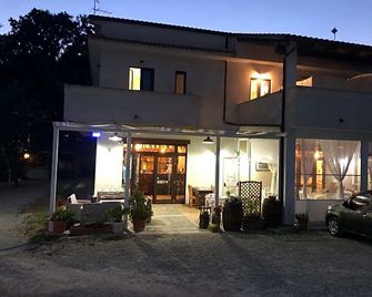 B&B La Timpa Del Cucco - Roccagloriosa - Edificio