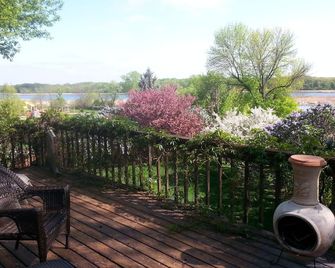 Charming Family-Friendly Chanhassen Home! - Chanhassen - Varanda