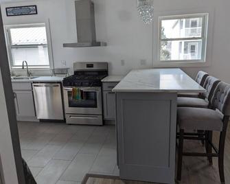 Newly Renovated 3-bedroom house within walking distance to downtown Middlebury - Middlebury