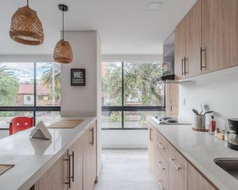 Atardecer 57 x Ahead - Bogota - Kuchnia