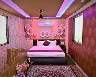 Hotel Royal Mansion Somnath - Somnāth - Bedroom