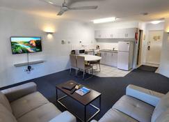 Alatai Holiday Apartments - Darwin - Pokój dzienny