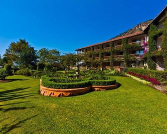 Hotel Atitlan - Sololá - Building