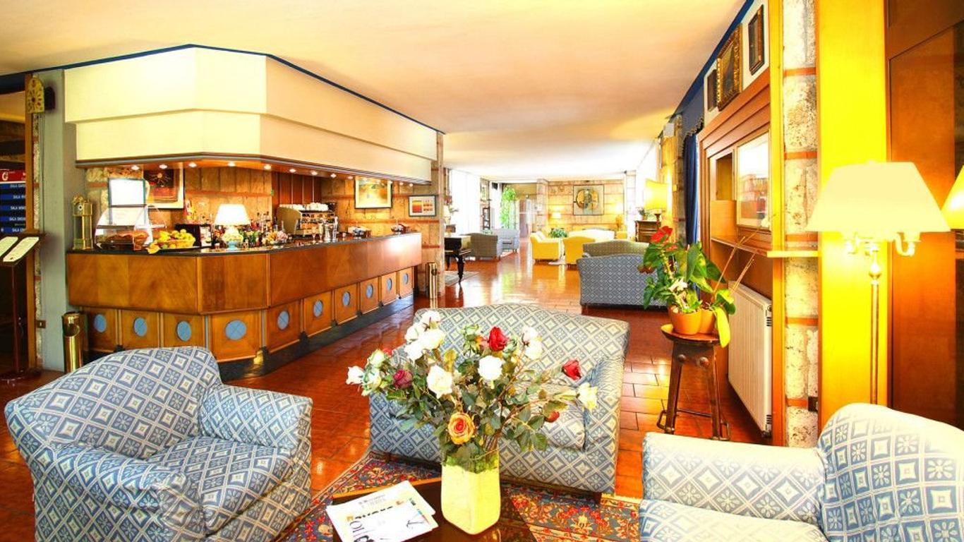 Garden Hotel
