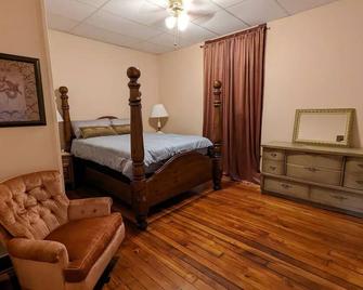 Stowaway Suites on the Avenue: Mt Laurel Suite - Warren