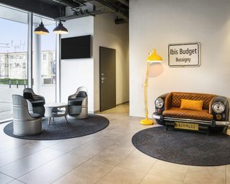 Ibis Budget Lausanne Bussigny - Lausanne - Building