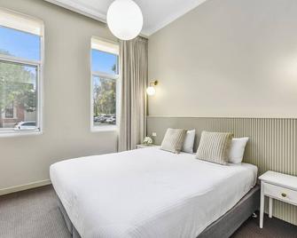 Aloha Central Platinum Apartments - Mount Gambier - Bedroom