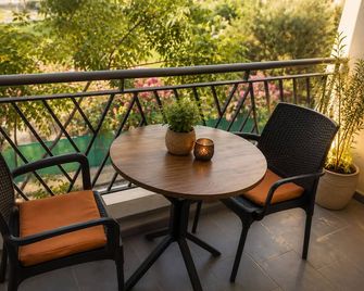 Meggs Bodrum Beach Hotel - Ortakent-Yahşi - Balkon