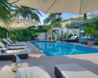La Villa Mauresque - Saint-Raphaël - Piscina