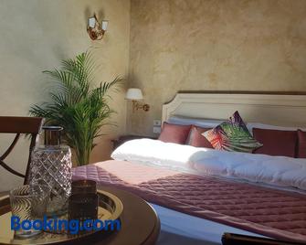 I giardini segreti di Villa Marcello Marinelli - Cison di Valmarino - Bedroom
