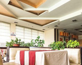 Hotel Asia Vaishno Devi - Katra - Ravintola