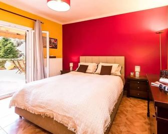 Antonela Sunshine Apartment by CorfuEscapes - Perama - Bedroom