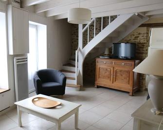Gîte 3 Le Pâtis Rouleau, Near Puy Du Fou - Moutiers-sur-le-Lay - Sala de estar