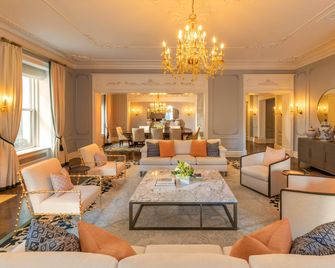 The Plaza Hotel - New York - Lounge