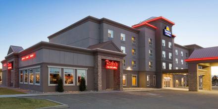 Image of hotel: Days Inn & Suites by Wyndham Edmonton Airport