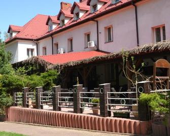 Jodelka - Święta Katarzyna - Edificio