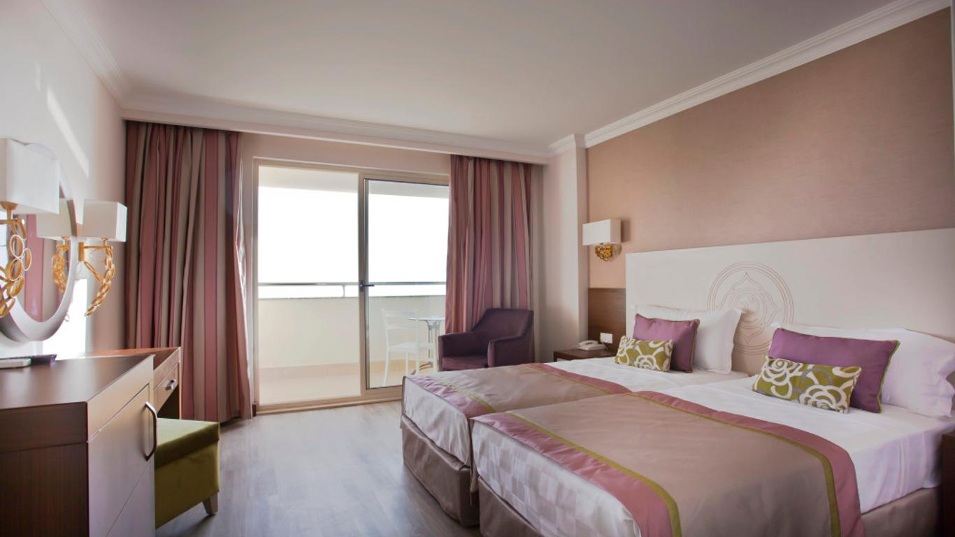 Side Alegria Hotel & Spa