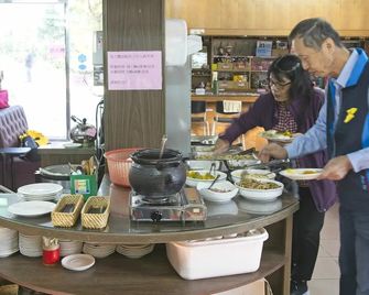Guan Wu Chia Cao - Wufeng Township - Buffet