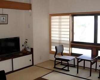 Nisshokan - Ise - Living room