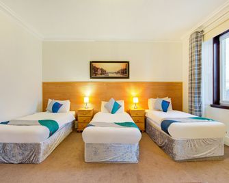 OYO Eastbank Hotel, Speyside Scotland - Аберлур - Спальня