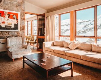Boonoona Ski Lodge - Perisher Valley - Living room