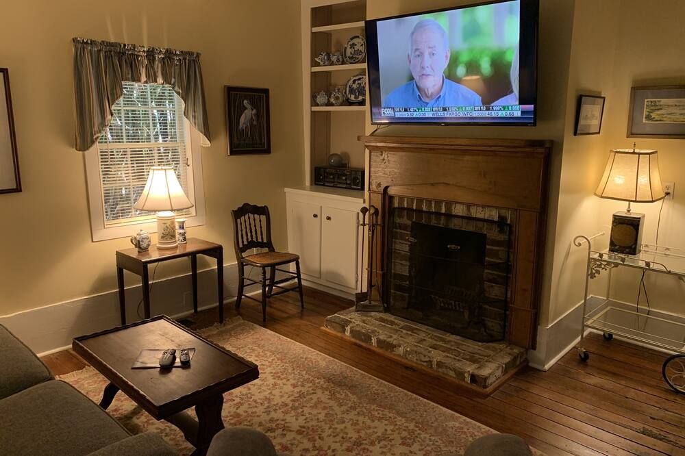 Room amenity view of Quaint Cottage In Historic Old Point Beaufort, S.C.