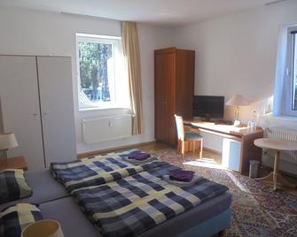 Hotel Zur Sportsbar - Horn-Bad Meinberg - Bedroom