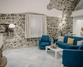 Cilento Apartment - Villammare - Sala de estar