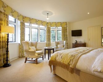 Hare And Hounds Hotel - Tetbury - Bedroom