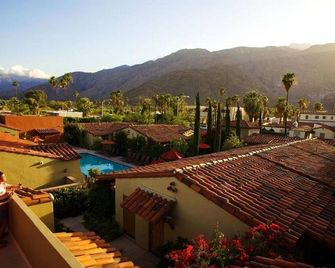 Los Arboles Hotel - Palm Springs - Outdoor view