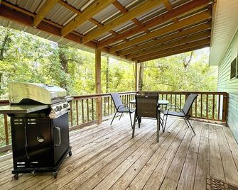 350 Yards To Boat Ramp, Close To Everything - Guntersville - Balcony