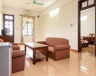 Cua Dai Beach Hotel view Beach & River - Hoi An - Living room