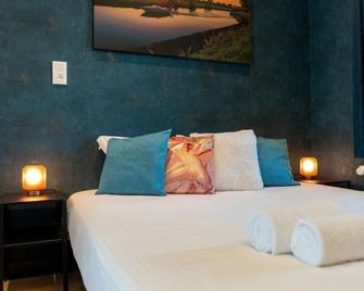 Huswell - Chic Studio with Garden in Central Ghent - Ghent - Bedroom