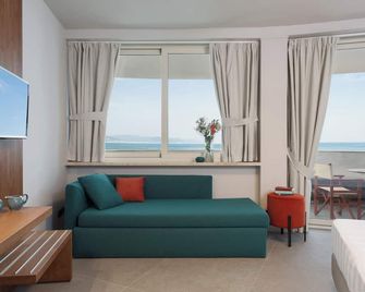 Hotel Arc En Ciel - Diano Marina - Living room