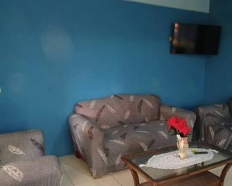 Cozy Luxe Home - Convenient, Quiet Ground Level Supermarket - St. John's - Living room